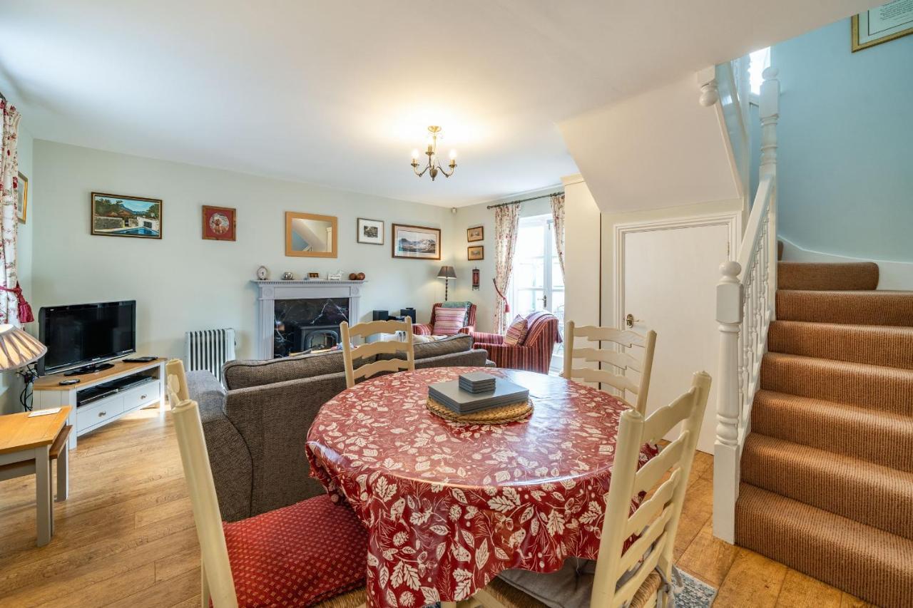 Amber Cottage Holker ภายนอก รูปภาพ