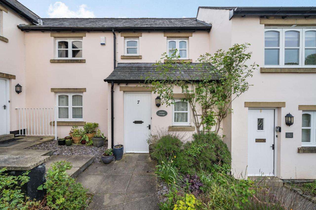 Amber Cottage Holker ภายนอก รูปภาพ