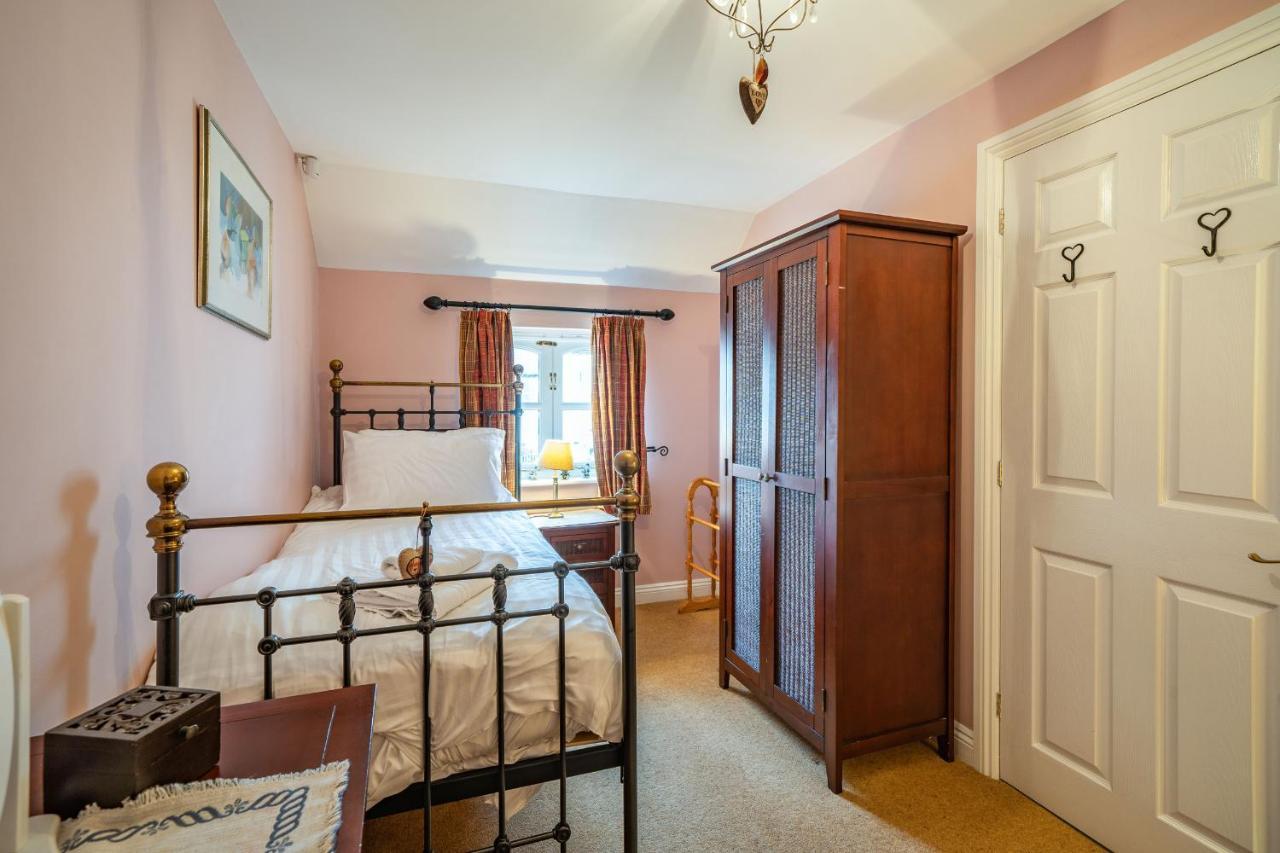 Amber Cottage Holker ภายนอก รูปภาพ